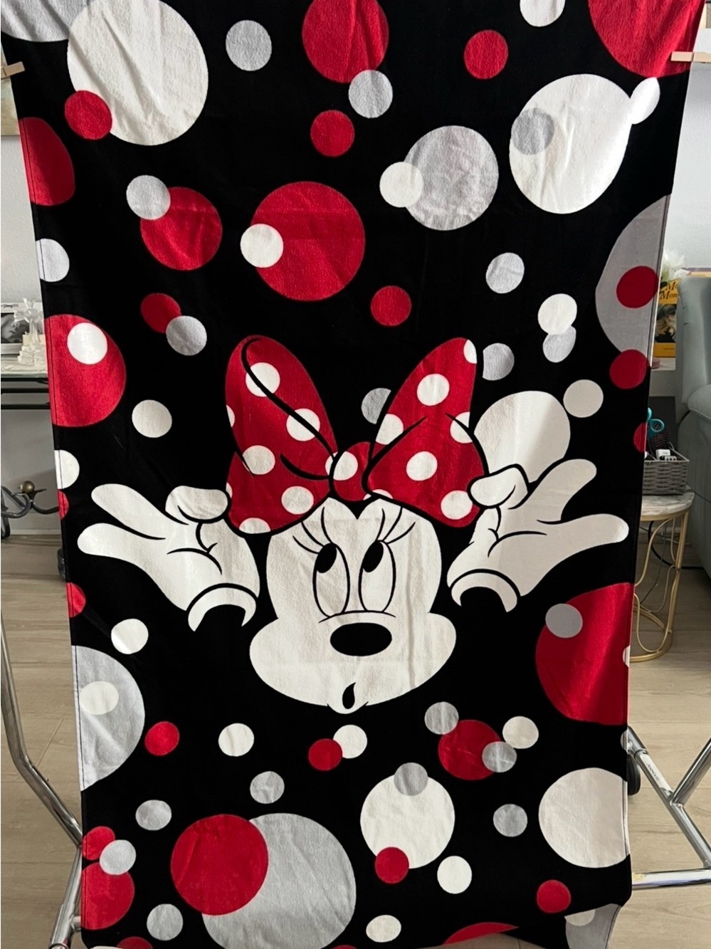 Minnie Mouse Polka Dot Towel, Red, White, Black
